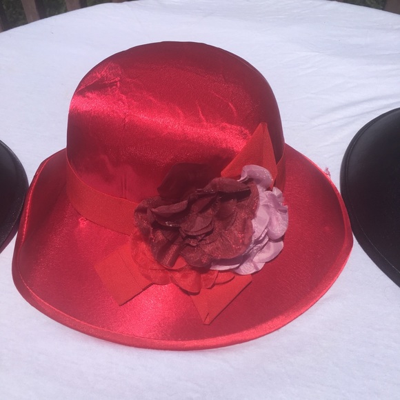 August hats 3 Two black one red - Picture 3 of 7